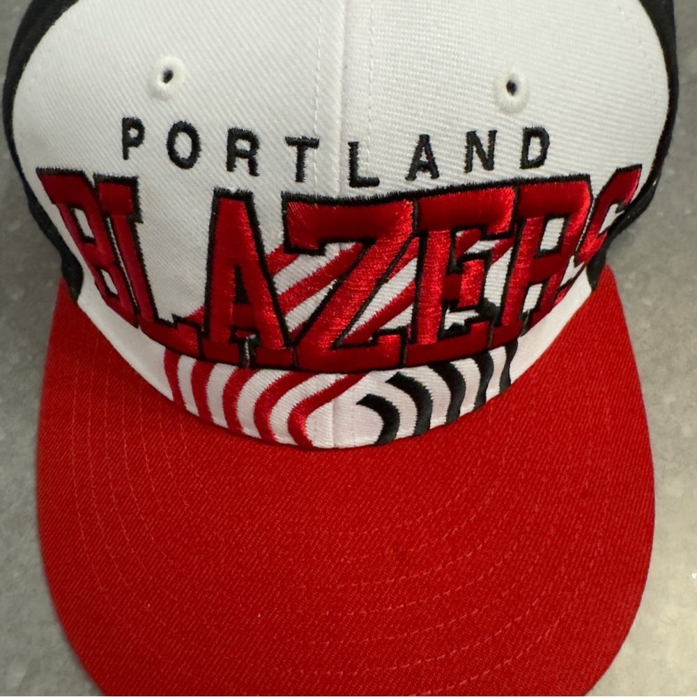 ’47 Brand Portland Trail Blazers NBA Snapback Cap Hat – Red, Black & White - Picture 4 of 11